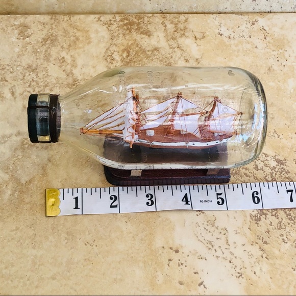 Ship In A Bottle Nautical Home Decor Glass Figurine - Picture 10 of 13